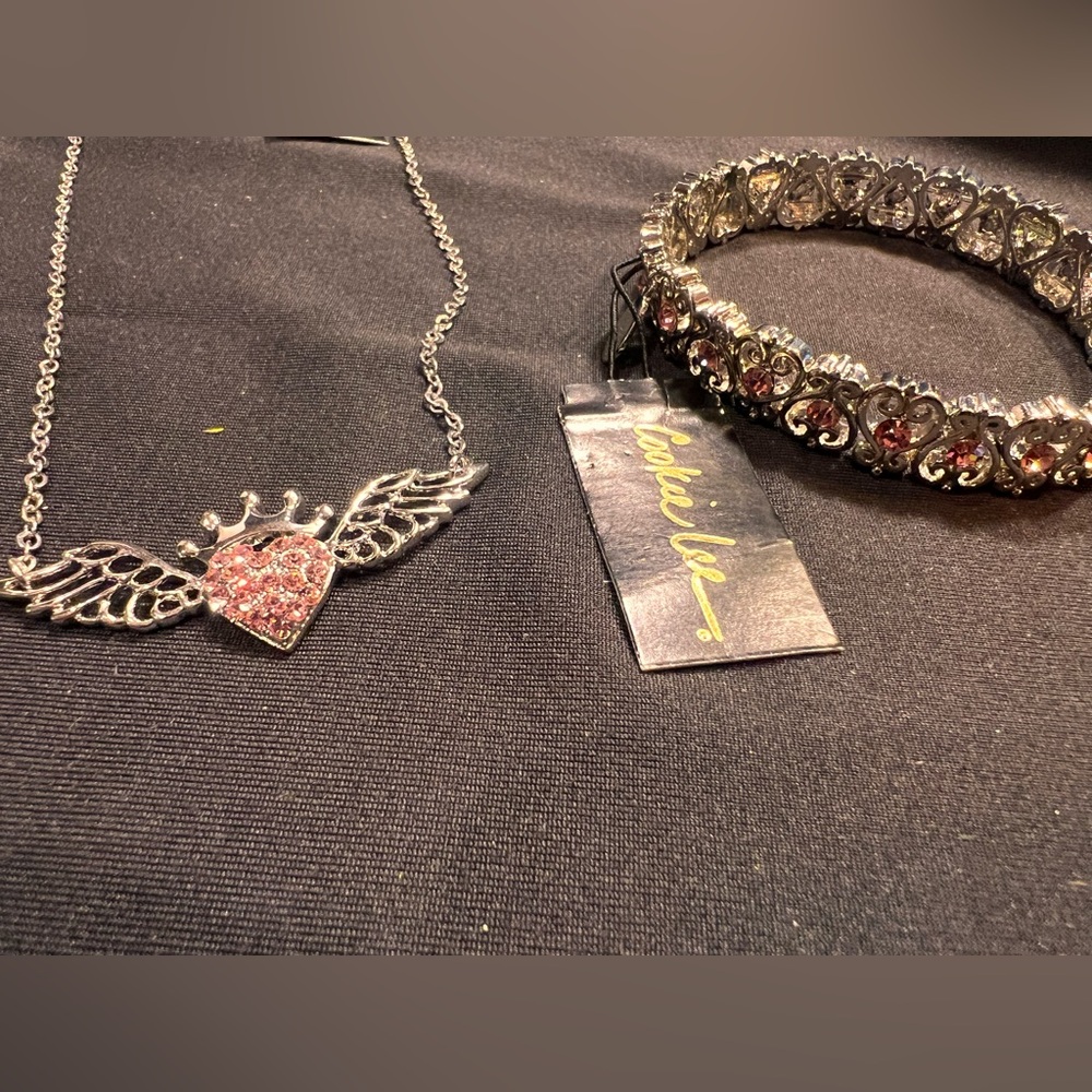 Cookie Lee- pink set- necklace and bracelet.